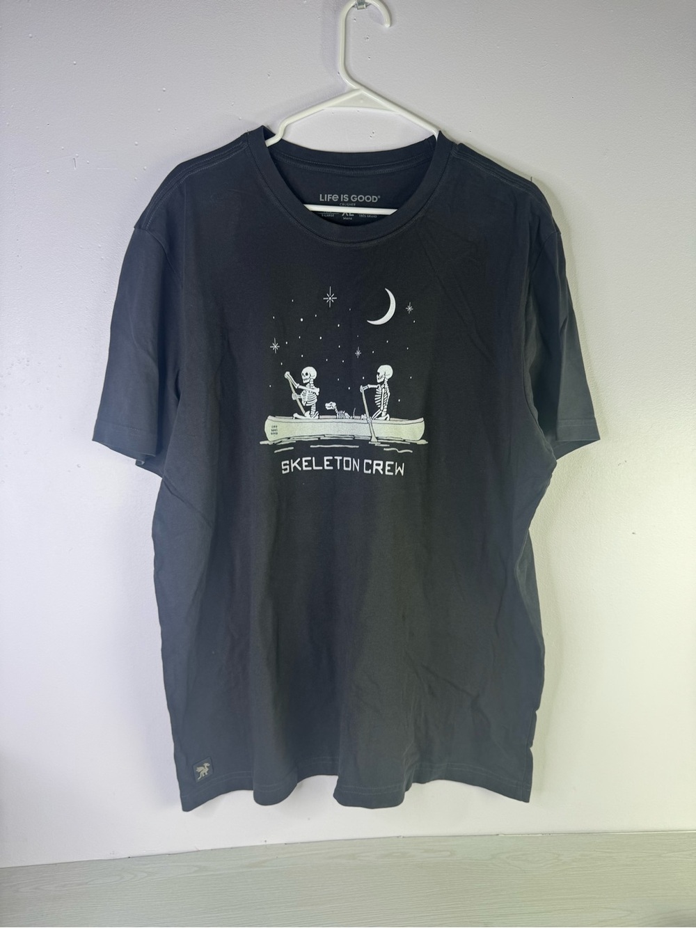 Life is Good Mens XL Crusher Tee "Skeleton Crew" canoe graphic